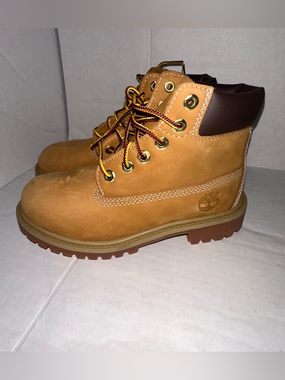 Timberland 12709 Youth 6-Inch Premium Waterproof Boots Wheat Nubuck Size 1